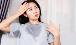 Đổ mồ h&#244;i nhiều sau sinh khi n&#224;o l&#224; bất thường?