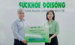 Dược phẩm Hoa Linh đồng h&#224;nh c&#249;ng B&#225;o Sức khoẻ &amp; Đời sống trao y&#234;u thương đến người d&#226;n v&#249;ng lũ