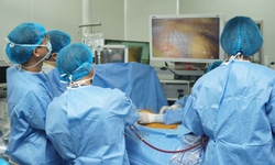 Ứng dụng công nghệ đưa phẫu thuật tim xâm lấn tối thiểu lên tầm cao mới, đem lại lợi ích cho người bệnh