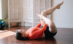 Giảm đau thần kinh tọa bằng bài tập kéo giãn trên giường