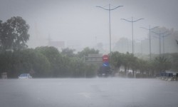 Nh&#236;n lại những điểm dị thường của cuồng phong b&#227;o số 3