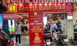 Gi&#225; v&#224;ng ng&#224;y 13/10 tăng, người d&#226;n đổ đi mua, nhiều cửa h&#224;ng treo biển &#39;tạm hết h&#224;ng&#39;!