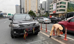 Diễn biến mới vụ t&#224;i xế &#244; t&#244; nổ 2 lốp đi ngược chiều tr&#234;n v&#224;nh đai 3