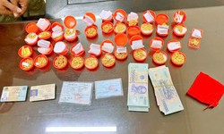 Bắt ổ nhóm lừa đảo 'mua vàng thật, bán vàng giả'