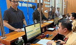 C&#225;ch đổi giấy ph&#233;p l&#225;i xe bằng giấy b&#236;a sang thẻ nhựa PET