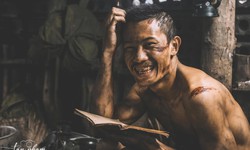 Vợ diễn vi&#234;n Phương Nam - Tạ phim &#39;Mưa đỏ&#39; ngo&#224;i đời ra sao?