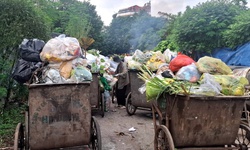 20/10 của những người phụ nữ mưu sinh từ tờ mờ s&#225;ng