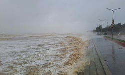 B&#227;o số 12 sẽ suy yếu tr&#234;n đất liền từ Đ&#224; Nẵng đến Quảng Ng&#227;i