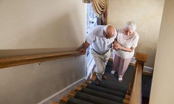 Bệnh cơ lạ khiến người già yếu dần từng ngày