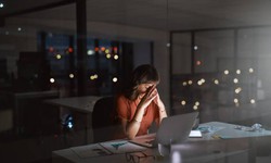 Người l&#224;m ca đ&#234;m dễ thiếu vitamin n&#224;o?