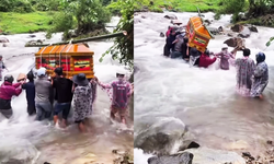 Nghẹn lòng bà con bám vai nhau vượt lũ dữ đưa người đã mất đi an táng ở Đà Nẵng