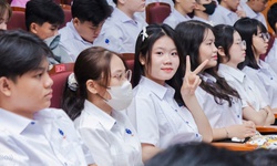 Đề xuất lập Quỹ Học bổng Quốc gia để ngăn chặn &#39;chảy m&#225;u chất x&#225;m&#39;