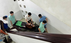 Bệnh viện Trung ương Huế vững vàng giữa tâm lũ