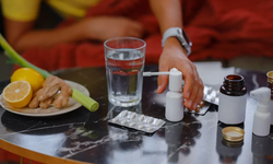 Thận trọng khi d&#249;ng thuốc cảm c&#250;m tổng hợp