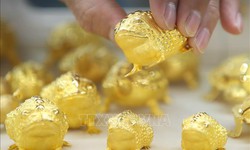 Bất chấp gi&#225; cao, nhu cầu đối với v&#224;ng vẫn đạt mức kỷ lục