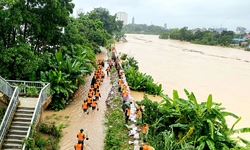 Ứng phó với lũ đặc biệt lớn trên sông Cầu và sông Thương