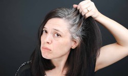 T&#243;c bạc sớm kh&#244;ng chỉ do tuổi t&#225;c, m&#224; do thiếu những dưỡng chất n&#224;y