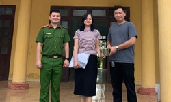 Người đ&#224;n &#244;ng ở Ninh B&#236;nh bất ngờ nhận hơn 1 tỷ đồng từ t&#224;i khoản lạ