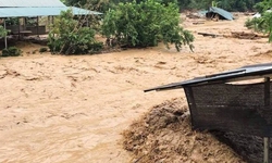 Ph&#225;t sinh th&#234;m nhiều điểm c&#243; nguy cơ lũ qu&#233;t, sạt lở đất ở miền Trung