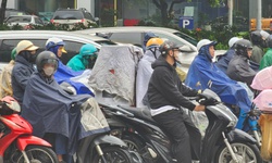 B&#227;o số 14 suy yếu dần, kh&#244;ng kh&#237; lạnh mạnh sắp tr&#224;n về miền Bắc