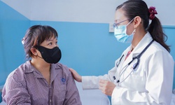 Đ&#227; c&#243; gần 300 người nghi ngộ độc sau ăn b&#225;nh m&#236; c&#243;c c&#244; B, ph&#225;t hiện th&#234;m vi khuẩn mới