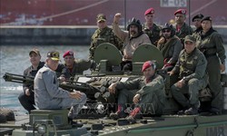 Venezuela triển khai qu&#226;n đội quy m&#244; lớn khi t&#224;u chiến lớn nhất của Mỹ tiến v&#224;o khu vực