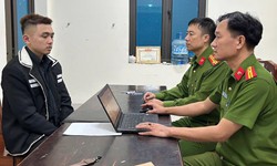 B&#237; ẩn b&#243;ng đen xuất hiện l&#250;c rạng s&#225;ng tại ph&#242;ng ngủ của người phụ nữ ở Tam Đảo
