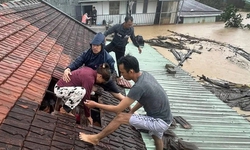 Thủ tướng chỉ đạo khẩn: Kh&#244;ng để người d&#226;n k&#234;u cứu tr&#234;n n&#243;c nh&#224; m&#224; kh&#244;ng được ứng cứu kịp thời