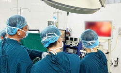 Sau tai nạn giao th&#244;ng, người đ&#224;n &#244;ng được ph&#225;t hiện dạ d&#224;y, đại tr&#224;ng…lộn l&#234;n lồng ngực