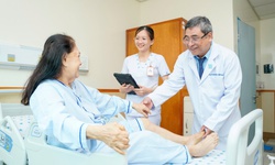 Quản l&#253; phục hồi v&#224; điều trị chấn thương do lo&#227;ng xương bảo vệ sức khỏe xương khớp từ những dấu hiệu sớm