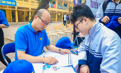 Tuyển sinh 2026: Loạt trường đại học tiếp tục &#39;săn&#39; th&#237; sinh c&#243; chứng chỉ SAT