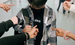 Bạo lực học đường leo thang v&#224; b&#224;i to&#225;n ph&#242;ng ngừa tận gốc