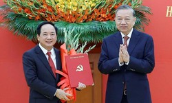 Đồng ch&#237; Trịnh Văn Quyết giữ chức Trưởng Ban Tuy&#234;n gi&#225;o v&#224; D&#226;n vận Trung ương