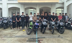 Khởi tố nh&#243;m &#39;qu&#225;i xế&#39; mang hung kh&#237; truy đuổi người v&#244; cớ ở Đ&#224; Nẵng