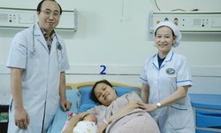 Ca sinh đặc biệt của người mẹ nh&#243;m m&#225;u hiếm nhất Việt Nam