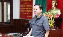 Ph&#243; Thủ tướng: Khẩn trương hỗ trợ x&#226;y mới cho hộ d&#226;n bị sập nh&#224; v&#236; b&#227;o số 13