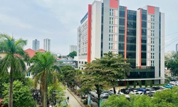 M&#244;i trường cơ sở y tế xanh - sạch - đẹp: Khi mỗi người g&#243;p sức cho một c&#226;y xanh, ph&#226;n loại r&#225;c thải đ&#250;ng chỗ