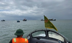 Du kh&#225;ch bị cuốn tr&#244;i khi tắm biển ở L&#226;m Đồng