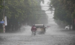 Diễn biến đợt mưa ở miền Trung do ho&#224;n lưu của b&#227;o số 15