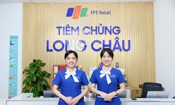 Long Châu đón khách hàng thứ 33 triệu: Cột mốc tự hào trên hành trình kiên tâm chăm sóc sức khỏe Việt Nam