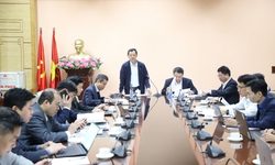 Quyết liệt nhằm &#39;l&#224;m sạch&#39; v&#224; chuẩn h&#243;a dữ liệu đầu v&#224;o để th&#250;c đẩy đơn giản h&#243;a thủ tục h&#224;nh ch&#237;nh, chuyển đổi số y tế