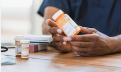 Tu&#226;n thủ điều trị ARV – Ch&#236;a kh&#243;a để HIV kh&#244;ng c&#242;n đ&#225;ng sợ