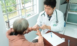 Trăn trở của bác sĩ tim mạch vừa về từ rốn lũ Đắk Lắk