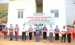 Vùng 4 Hải quân bàn giao nhà mới trong 'Chiến dịch Quang Trung'