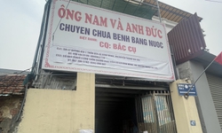 Lãnh đạo xã Bình Minh làm việc với chủ cơ sở 'chữa bệnh bằng nước' 