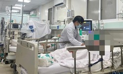 Nhiều người nhập viện do ngộ độc methanol từ rượu ngâm