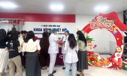 Ngân hàng HSBC tri ân y bác sĩ Bệnh viện Hữu Nghị dịp Giáng sinh