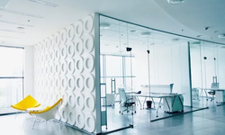 Thi công vách kính văn phòng chính hãng, giá rẻ tại Cuakinhre của Việt Phong