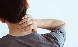 Đau cổ vai cánh tay cần làm gì để giảm đau và phòng bệnh?