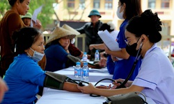 Gỡ kh&#243; cho y tế cơ sở: Trả lại sức mạnh tuyến đầu